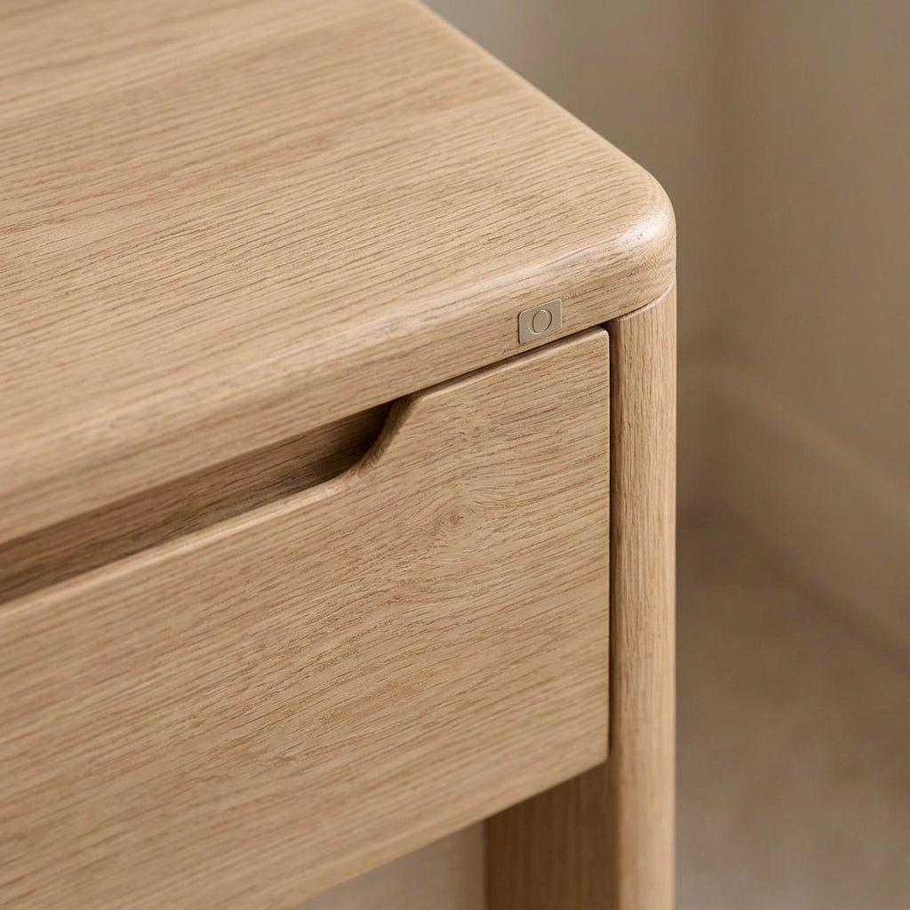 Light Wood 6-Drawer Dresser